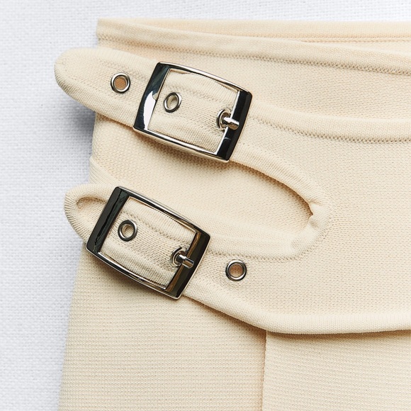 NWT. Zara Cream Viscose Blend Knit High-Waisted Skirt with Buckles. Size XS. - Picture 6 of 10